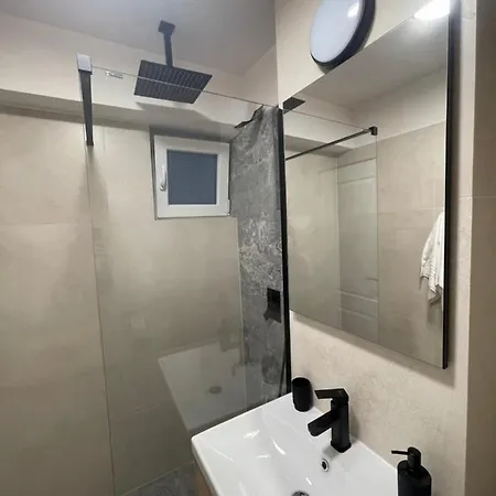 Apartment Mony