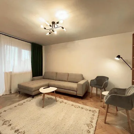 Mony Apartment *