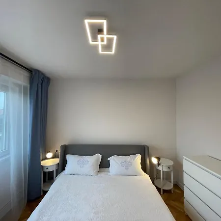 Mony Apartment