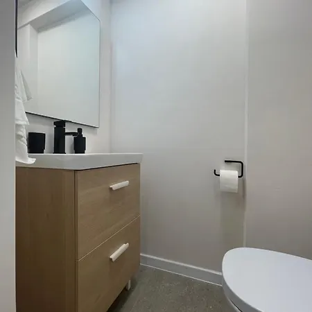 Mony Apartment *